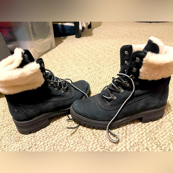 Timberland navy genuine suede & shearling fur boots - Picture 1 of 16